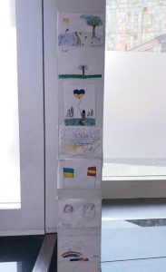 Debuxos realizados polos nenos/as desprazados de Ucraína
